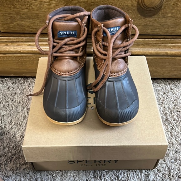 Other - Never worn Sperry Tan/Brown Toddler size 8